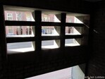 Portiek, zicht van binnen naar buiten
<br/>
Gert-Jan Lobbes, 2016
